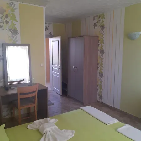 Morska Zvezda Chernomorets