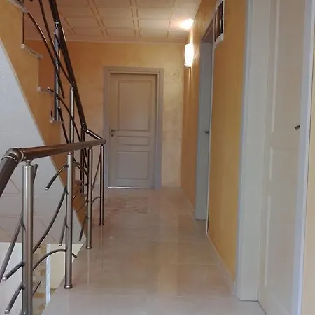 Morska Zvezda Konukevi