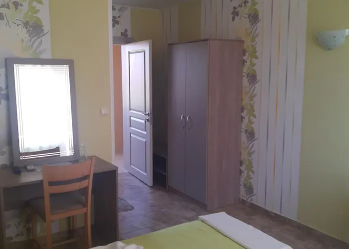 Morska Zvezda Chernomorets